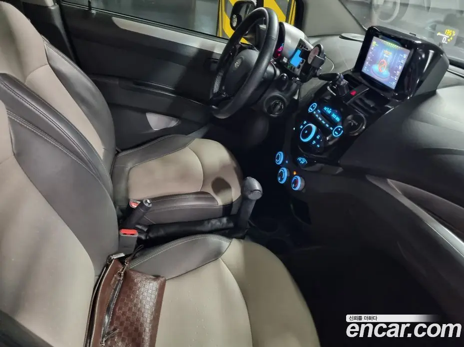 Chevrolet Spark 2012 1.0 автомат (гидро), фото 7