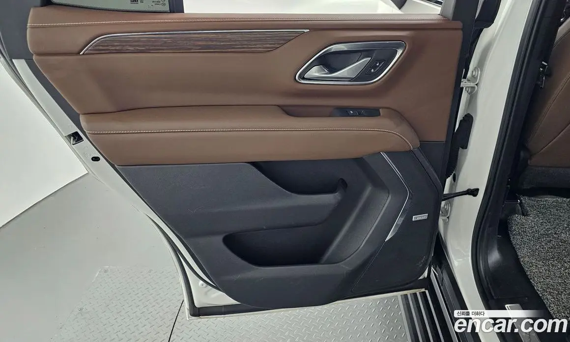 Chevrolet Tahoe 2022 6.2 автомат (гидро), фото 15
