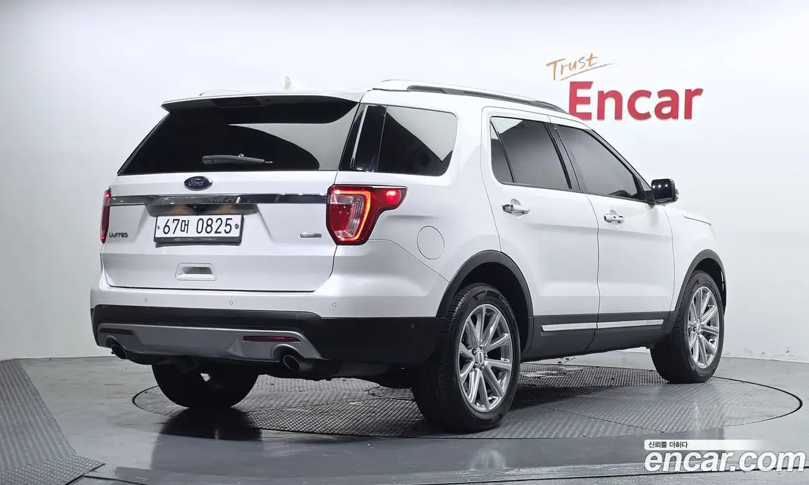 Ford Explorer 2015 2.3 автомат (гидро), фото 2 Ford Explorer 2015 2.3 автомат (гидро), фото 2