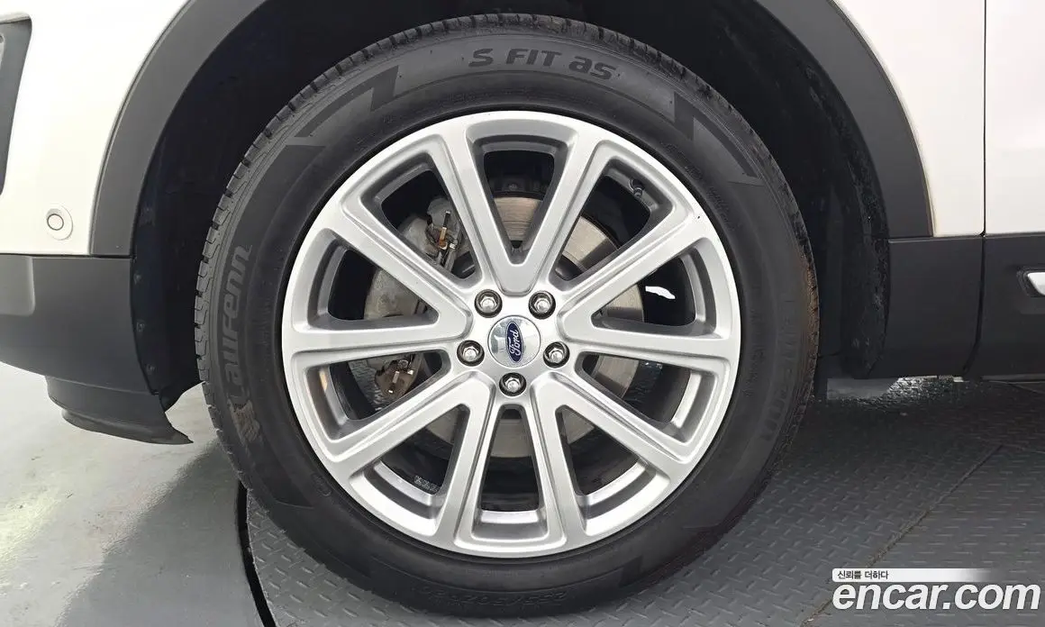 Ford Explorer 2015 2.3 автомат (гидро), фото 5 Ford Explorer 2015 2.3 автомат (гидро), фото 5