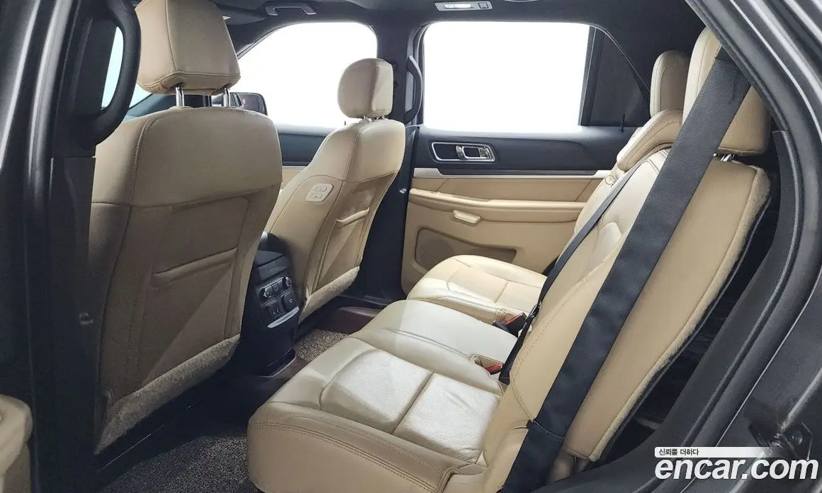 Ford Explorer 2017 3.5 автомат (гидро), фото 17 Ford Explorer 2017 3.5 автомат (гидро), фото 17