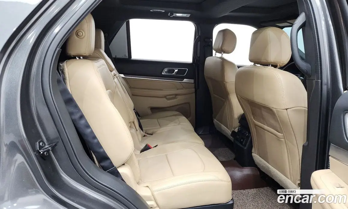 Ford Explorer 2017 3.5 автомат (гидро), фото 25 Ford Explorer 2017 3.5 автомат (гидро), фото 25