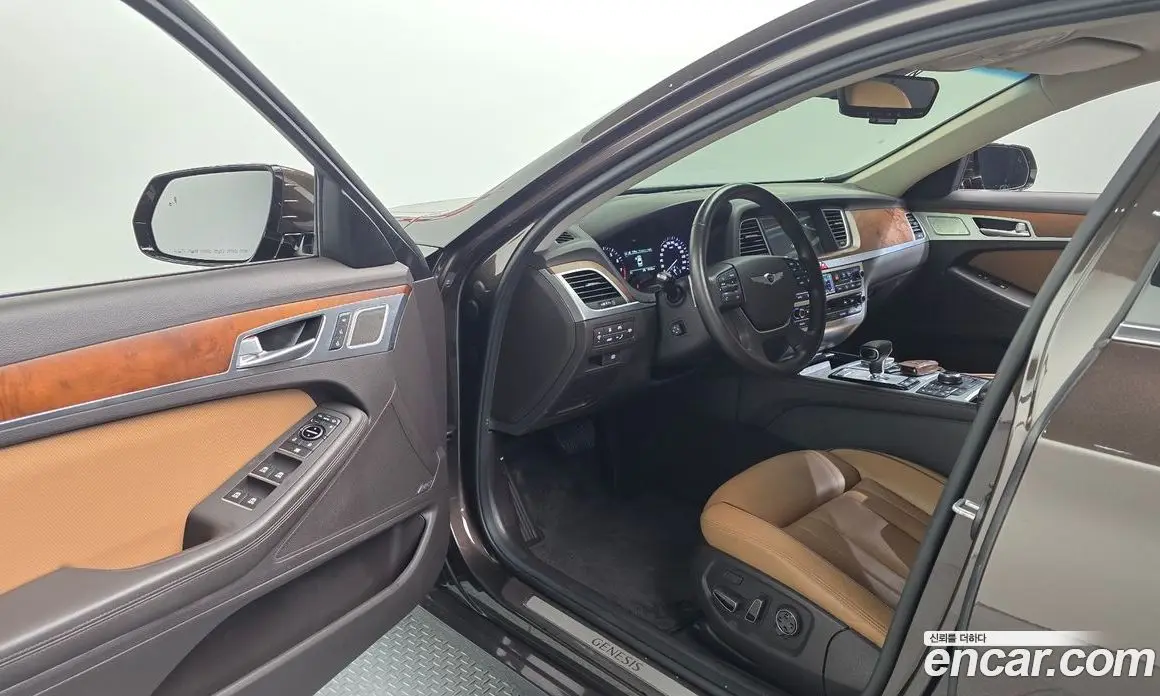 Genesis G80 2017 3.3 автомат (гидро), фото 13 Genesis G80 2017 3.3 автомат (гидро), фото 13