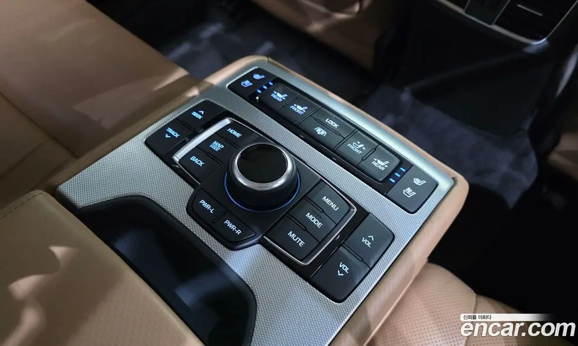 Genesis G80 2017 3.3 автомат (гидро), фото 35 Genesis G80 2017 3.3 автомат (гидро), фото 35