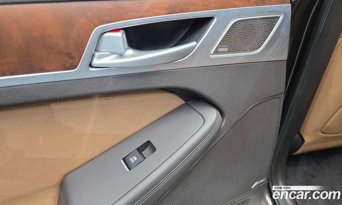 Genesis G80 2017 3.3 автомат (гидро), фото 38 Genesis G80 2017 3.3 автомат (гидро), фото 38