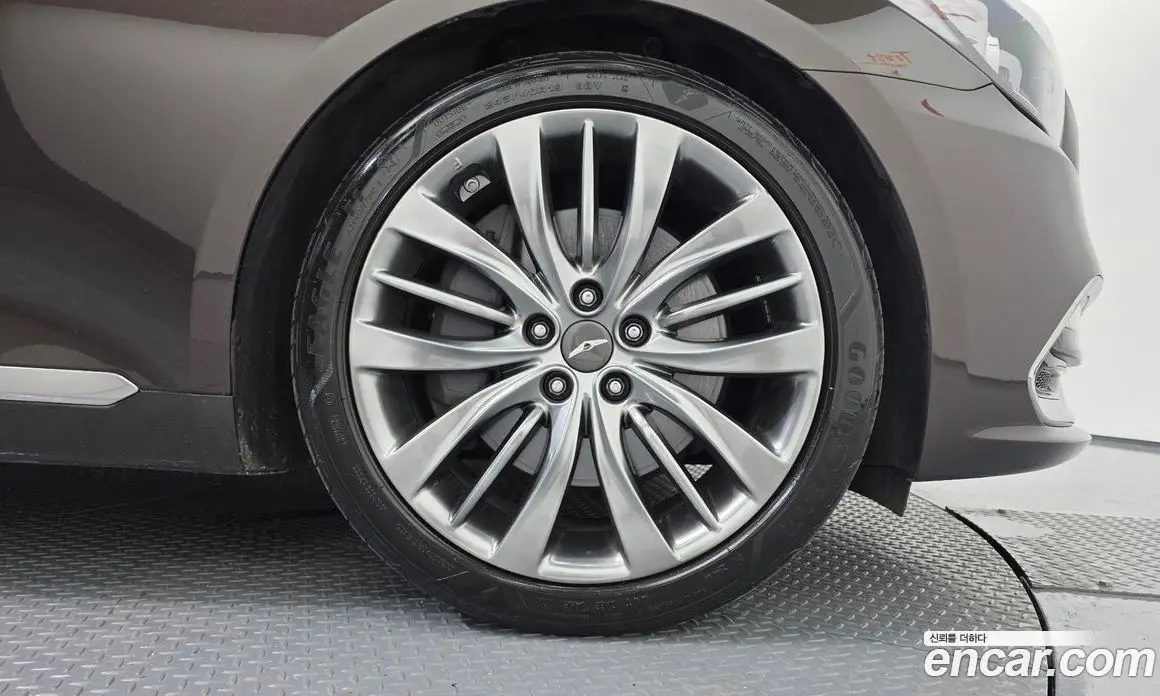 Genesis G80 2017 3.3 автомат (гидро), фото 7 Genesis G80 2017 3.3 автомат (гидро), фото 7