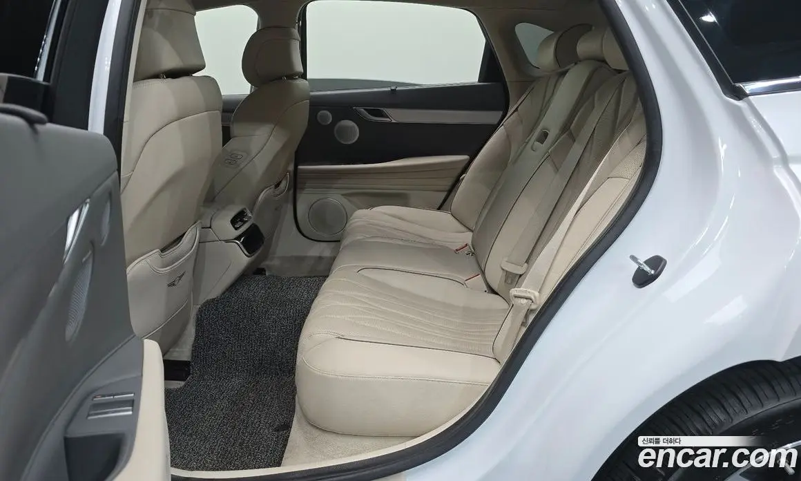 Genesis G80 2024 2.5 автомат (гидро), фото 18 Genesis G80 2024 2.5 автомат (гидро), фото 18