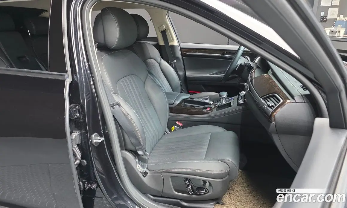 Genesis G90 2019 3.8 автомат (гидро), фото 12