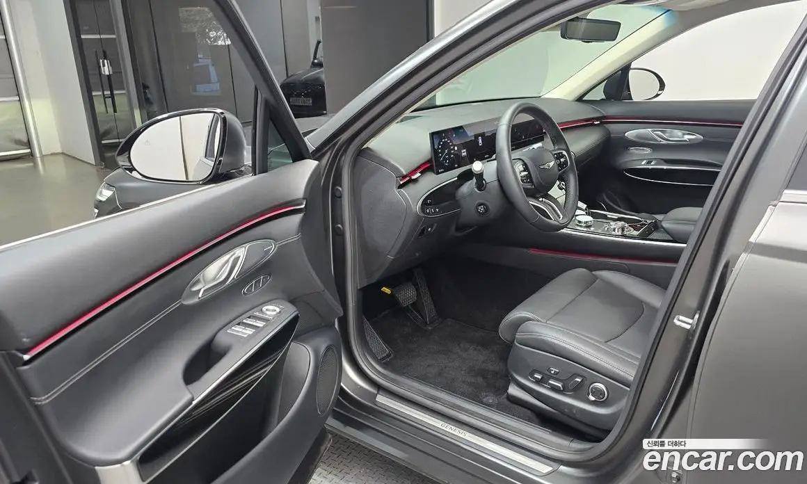 Genesis GV70 2024 3.5 автомат (гидро), фото 13