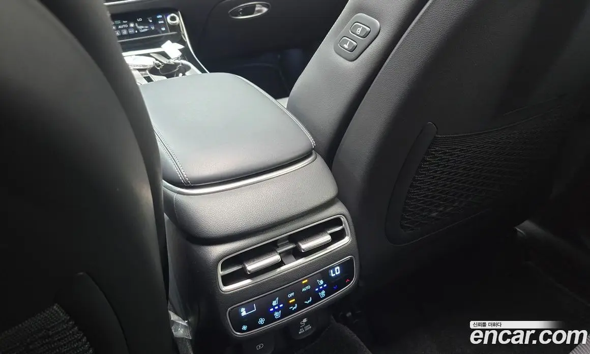 Genesis GV70 2024 3.5 автомат (гидро), фото 25