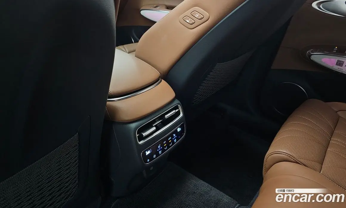 Genesis GV70 2024 2.5 автомат (гидро), фото 32