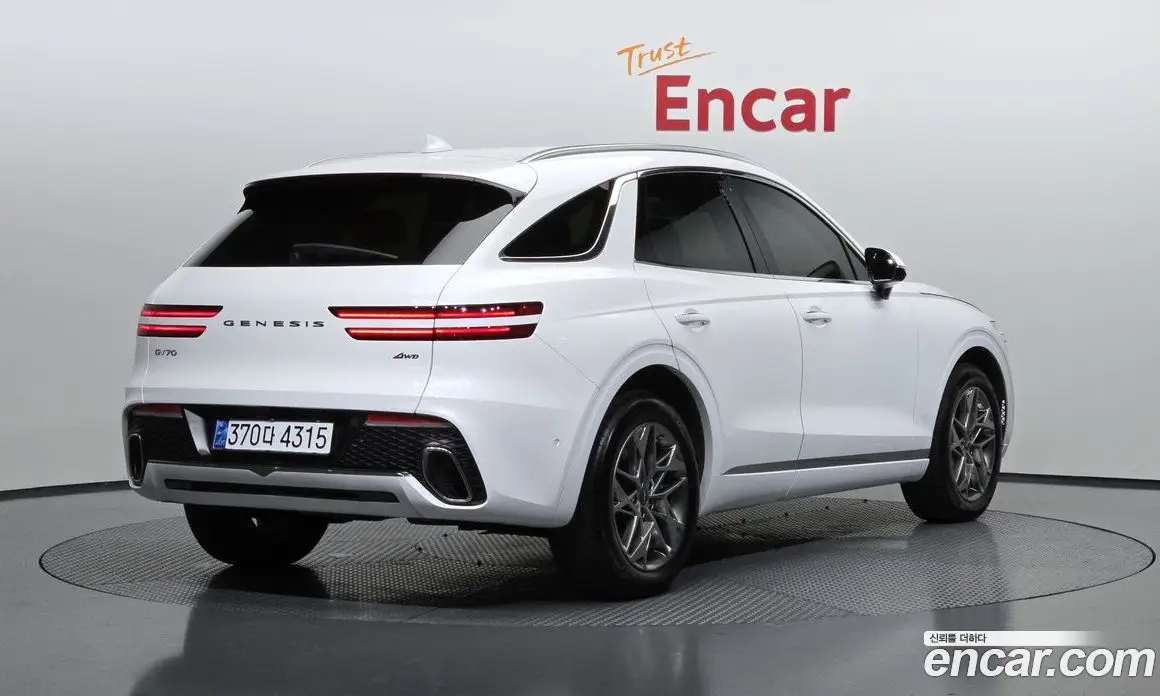 Genesis GV70 2024 2.5 автомат (гидро), фото 2 Genesis GV70 2024 2.5 автомат (гидро), фото 2