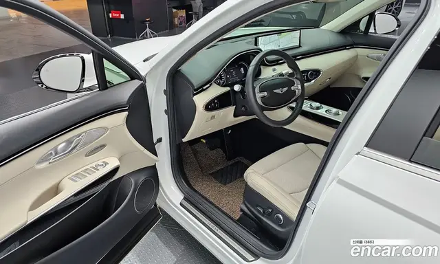 Genesis GV70 2024 2.5 автомат (гидро), миниатюра 10 Genesis GV70 2024 2.5 автомат (гидро), миниатюра 10