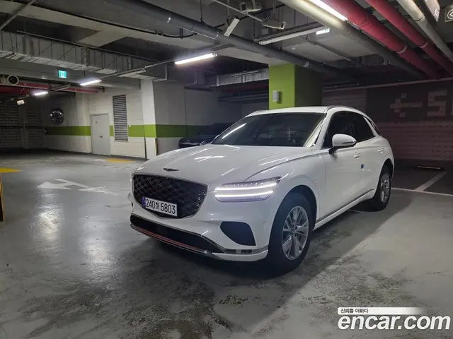 Genesis GV70 2026 2.5 автомат (гидро), миниатюра 2