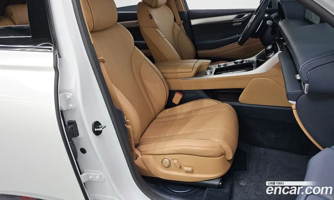 Genesis GV80 2023 2.5 автомат (гидро), фото 18 Genesis GV80 2023 2.5 автомат (гидро), фото 18