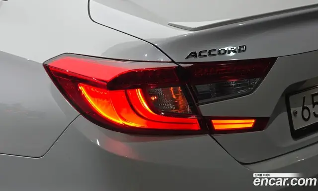 Honda Accord 2018 2.0 автомат (гидро), миниатюра 9