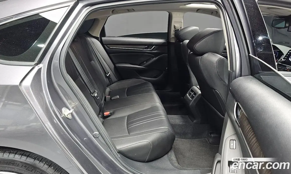 Honda Accord 2020 2.0 автомат (гидро), фото 17
