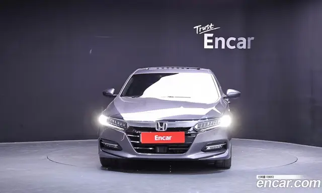 Honda Accord 2020 2.0 автомат (гидро), миниатюра 3