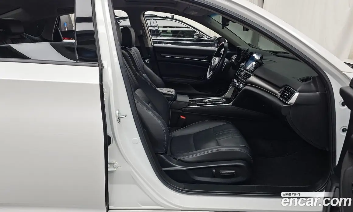 Honda Accord 2022 2.0 автомат (гидро), фото 17 Honda Accord 2022 2.0 автомат (гидро), фото 17