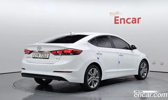 Hyundai Avante 2017 1.6 автомат (гидро), миниатюра 2 Hyundai Avante 2017 1.6 автомат (гидро), миниатюра 2