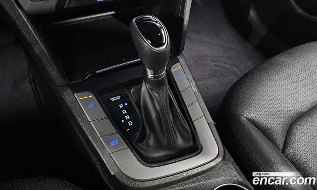 Hyundai Avante 2017 1.6 автомат (гидро), миниатюра 9 Hyundai Avante 2017 1.6 автомат (гидро), миниатюра 9