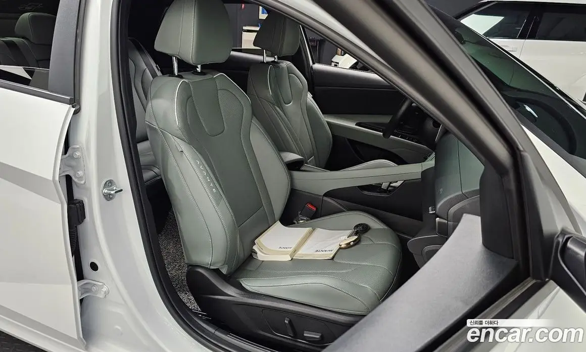 Hyundai Avante 2023 1.6 автомат (гидро), фото 10 Hyundai Avante 2023 1.6 автомат (гидро), фото 10