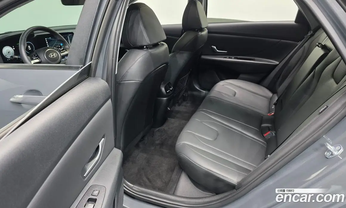 Hyundai Avante 2024 1.6 автомат (гидро), фото 18 Hyundai Avante 2024 1.6 автомат (гидро), фото 18
