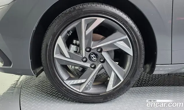 Hyundai Avante 2024 1.6 автомат (гидро), миниатюра 5 Hyundai Avante 2024 1.6 автомат (гидро), миниатюра 5