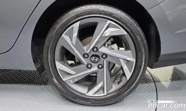 Hyundai Avante 2024 1.6 автомат (гидро), миниатюра 7 Hyundai Avante 2024 1.6 автомат (гидро), миниатюра 7