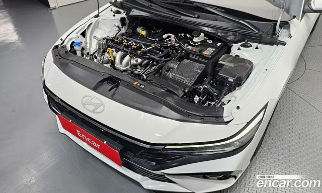 Hyundai Avante 2024 1.6 автомат (гидро), миниатюра 6 Hyundai Avante 2024 1.6 автомат (гидро), миниатюра 6
