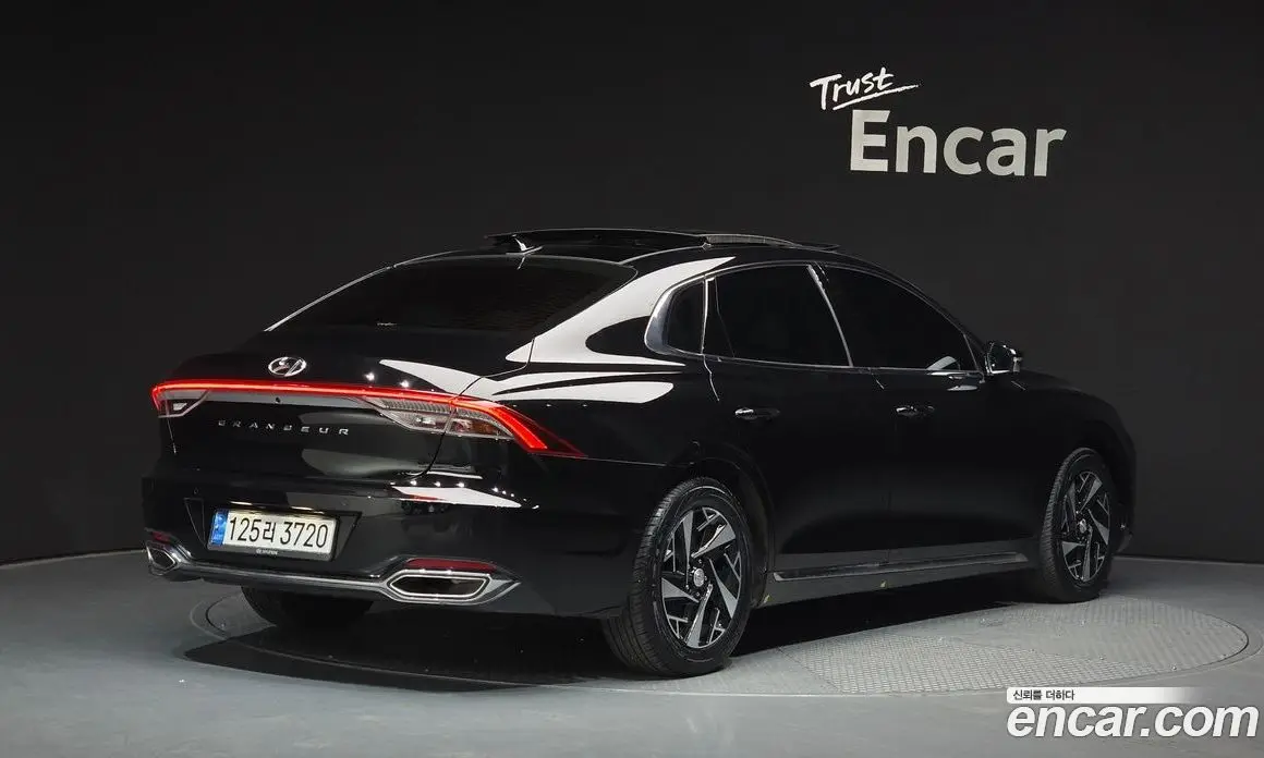 Hyundai Grandeur 2022 2.4 автомат (гидро), фото 2 Hyundai Grandeur 2022 2.4 автомат (гидро), фото 2