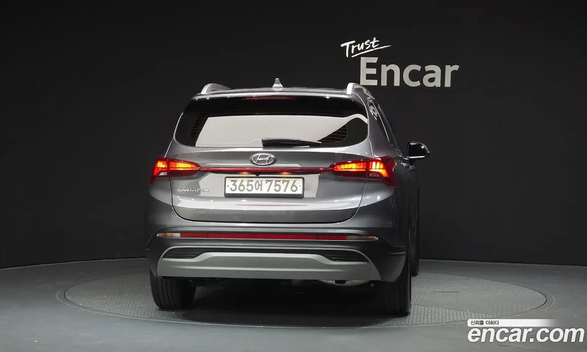 Hyundai Santa Fe 2022 2.2 автомат (гидро), фото 4 Hyundai Santa Fe 2022 2.2 автомат (гидро), фото 4