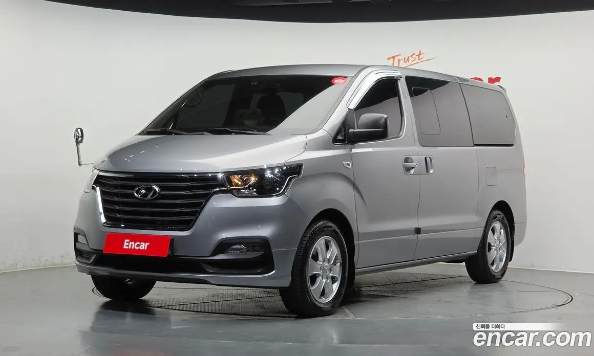 Hyundai Starex 2020 2.5 автомат (гидро), фото 1 Hyundai Starex 2020 2.5 автомат (гидро), фото 1
