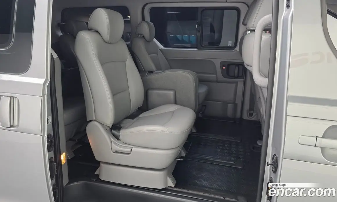 Hyundai Starex 2020 2.5 автомат (гидро), фото 12 Hyundai Starex 2020 2.5 автомат (гидро), фото 12