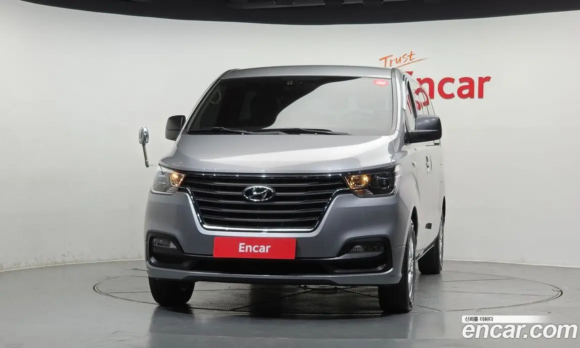 Hyundai Starex 2020 2.5 автомат (гидро), фото 3 Hyundai Starex 2020 2.5 автомат (гидро), фото 3