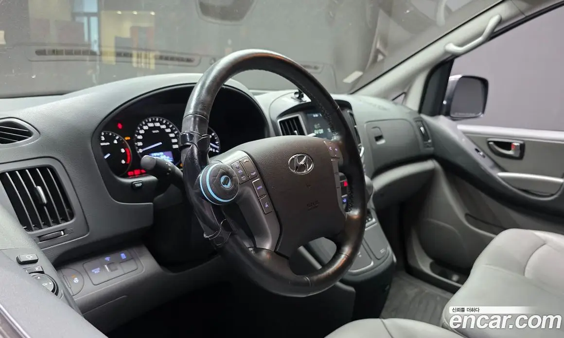 Hyundai Starex 2021 2.5 автомат (гидро), фото 14 Hyundai Starex 2021 2.5 автомат (гидро), фото 14