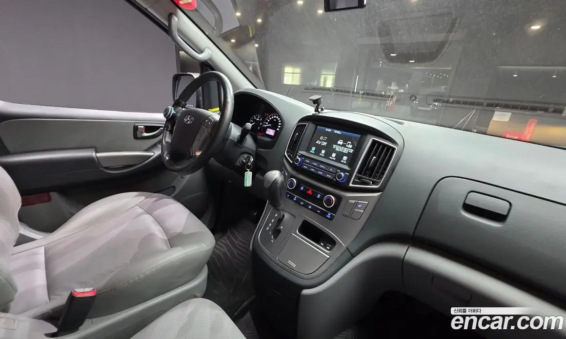 Hyundai Starex 2021 2.5 автомат (гидро), фото 18 Hyundai Starex 2021 2.5 автомат (гидро), фото 18