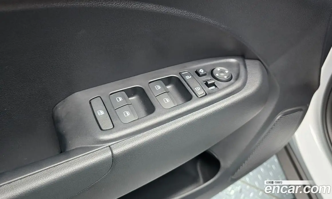 Hyundai Venue 2026 1.6 автомат (гидро), фото 18 Hyundai Venue 2026 1.6 автомат (гидро), фото 18