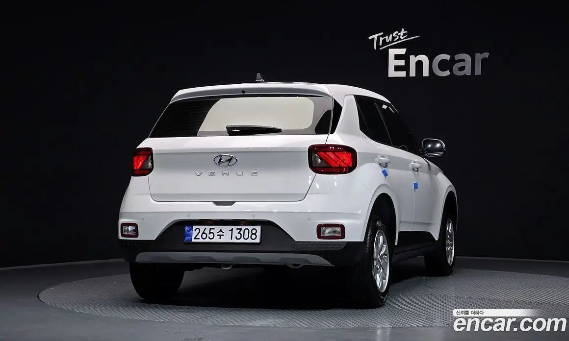 Hyundai Venue 2026 1.6 автомат (гидро), фото 4 Hyundai Venue 2026 1.6 автомат (гидро), фото 4
