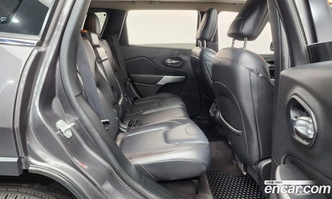 Jeep Cherokee 2018 2.4 автомат (гидро), фото 17 Jeep Cherokee 2018 2.4 автомат (гидро), фото 17
