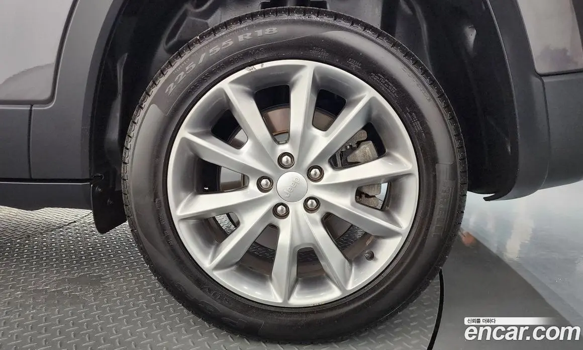 Jeep Cherokee 2018 2.4 автомат (гидро), фото 7 Jeep Cherokee 2018 2.4 автомат (гидро), фото 7