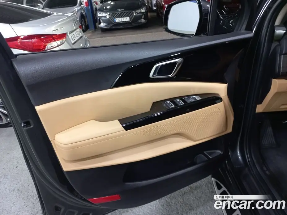 Kia Carnival 2023 3.5 автомат (гидро), фото 15