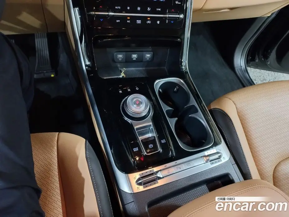 Kia Carnival 2023 3.5 автомат (гидро), фото 9