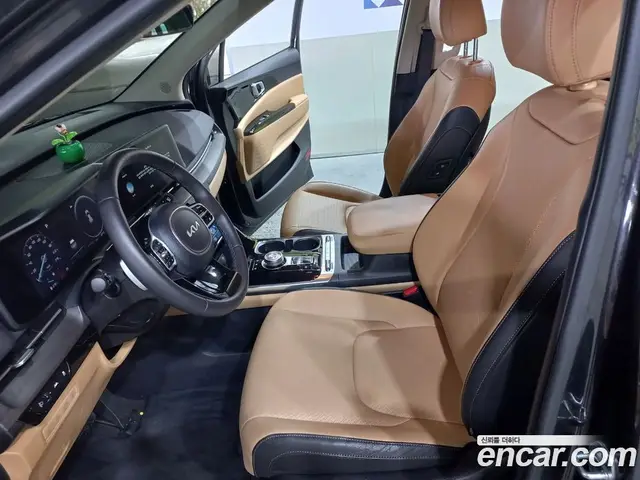 Kia Carnival 2023 3.5 автомат (гидро), миниатюра 10