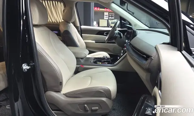 Kia Carnival 2023 3.5 автомат (гидро), миниатюра 11 Kia Carnival 2023 3.5 автомат (гидро), миниатюра 11