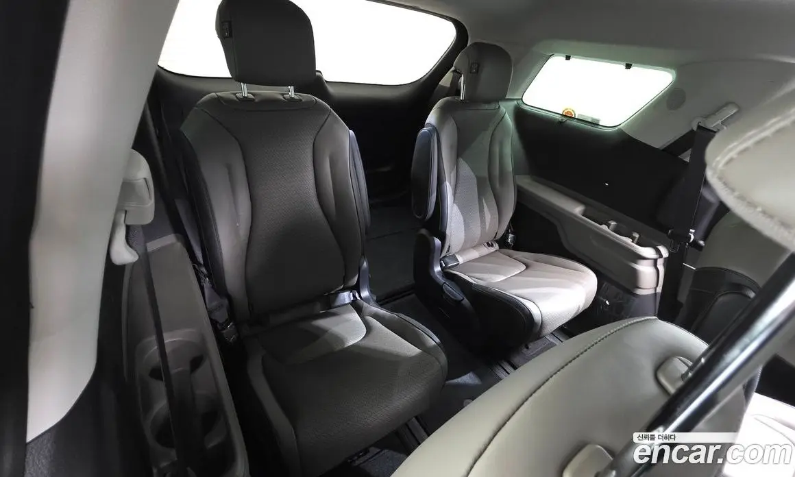 Kia Carnival 2024 3.5 автомат (гидро), фото 16
