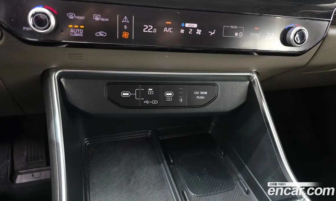 Kia Carnival 2024 3.5 автомат (гидро), фото 24