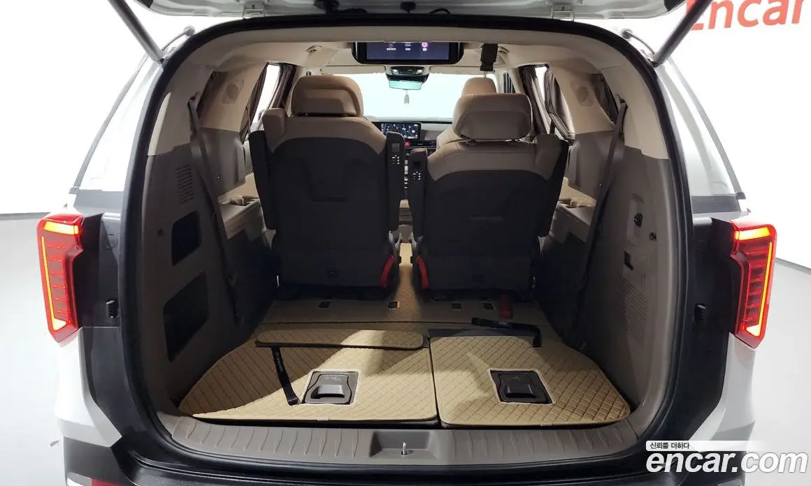 Kia Carnival 2024 3.5 автомат (гидро), фото 25