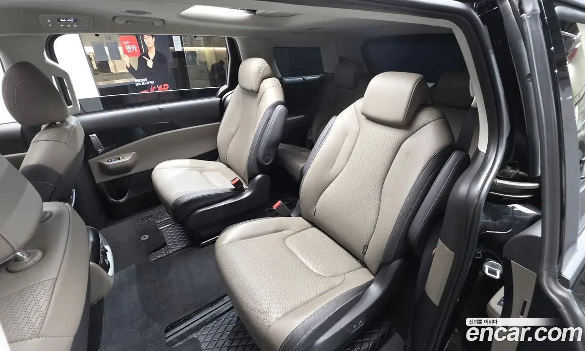 Kia Carnival 2024 2.2 автомат (гидро), фото 18