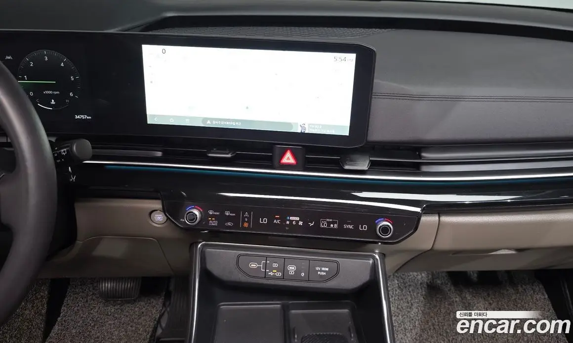 Kia Carnival 2024 2.2 автомат (гидро), фото 20